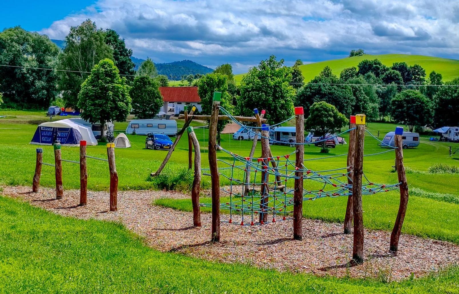 Chvalšiny Camphouseヴィラ エクステリア 写真